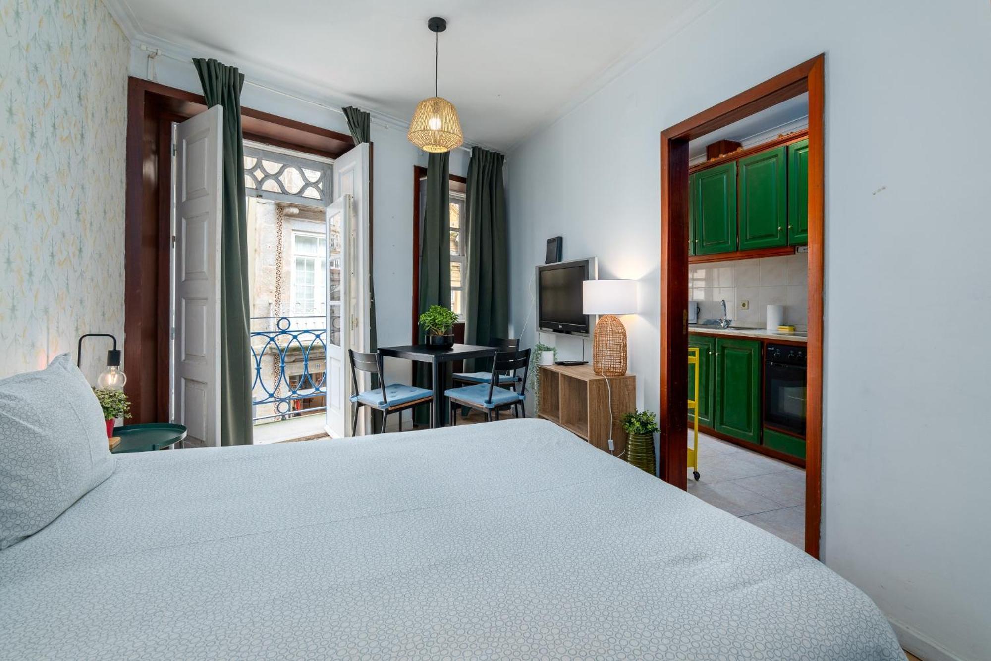 포르투 Renovated Feb25 Clerigos Cozy Balcony With Self Check In 아파트 외부 사진
