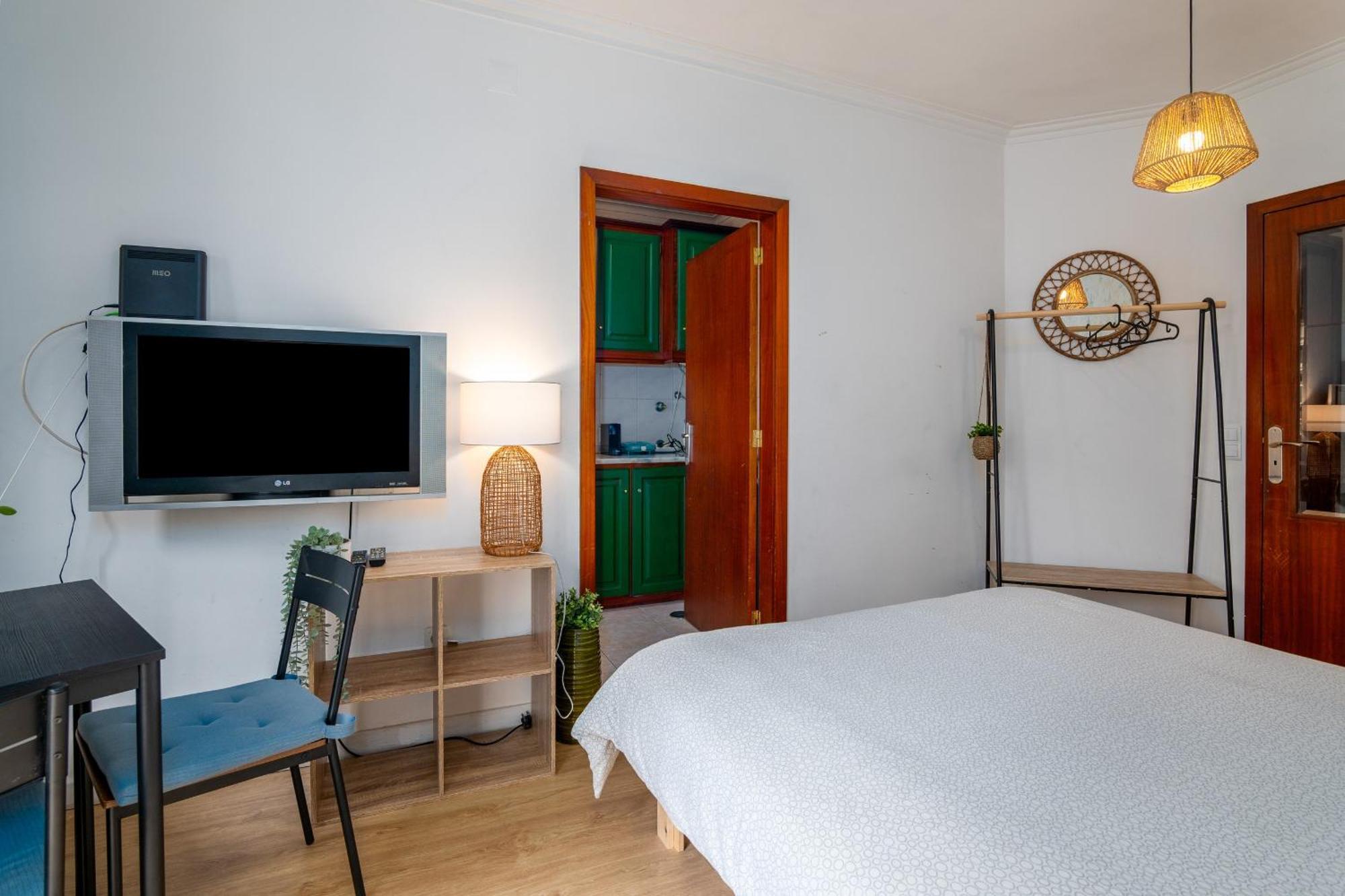포르투 Renovated Feb25 Clerigos Cozy Balcony With Self Check In 아파트 외부 사진